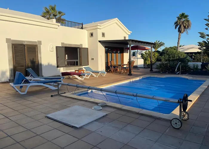 Faro Park Villa Bella Beheizter Pool